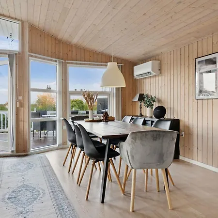 Active Coastal In Cozy *